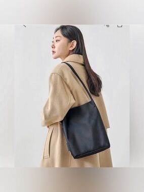 ITHINKSO Black Slim Shoulder Bag